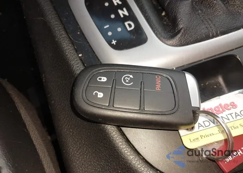 2014 Jeep Cherokee Limited z USA, uszkodzony, nr VIN 1C4PJLDB9EW139573